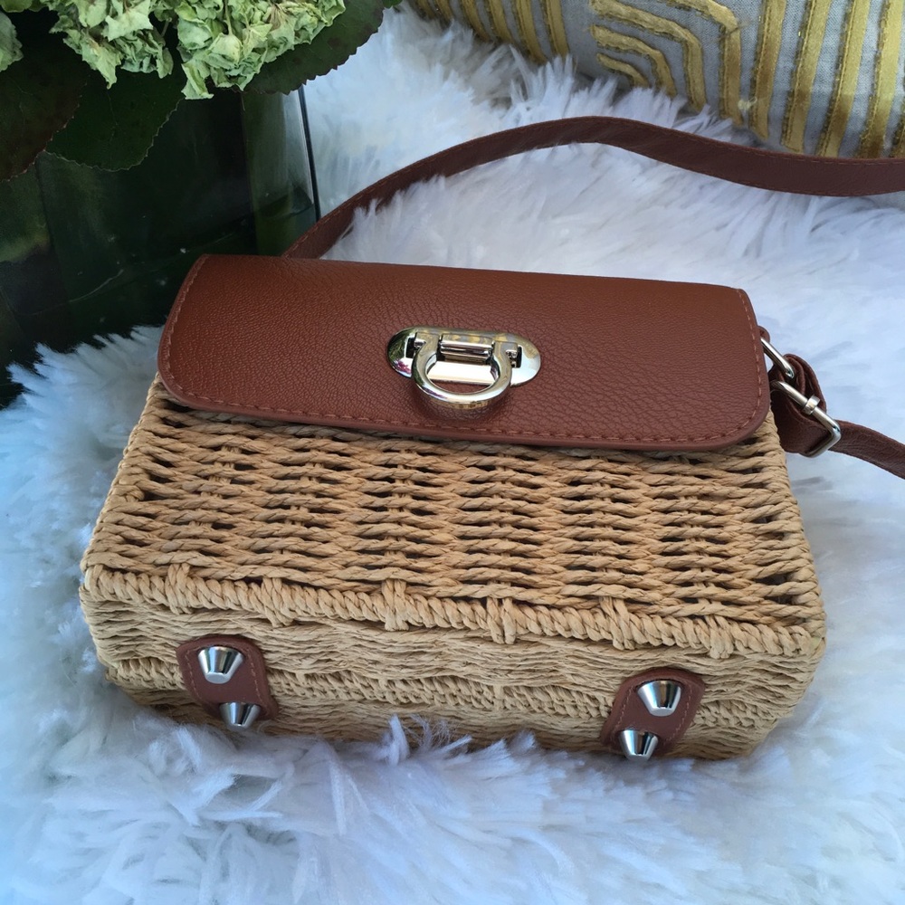 💐LAST💐FAUX LEATHER STRAW BOX SHOULDER BAG - Picture 3 of 6